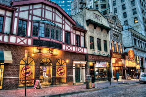 Pittsburgh Market Square | My Travels - Going Here | Pinterest