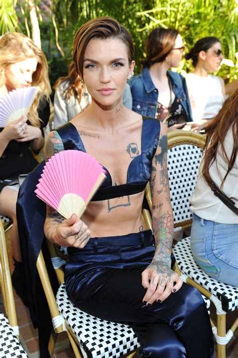Inside The Cfdavogue Fashion Fund Show At The Chateau Marmont Ruby Rose Hair Ruby Rose Rose