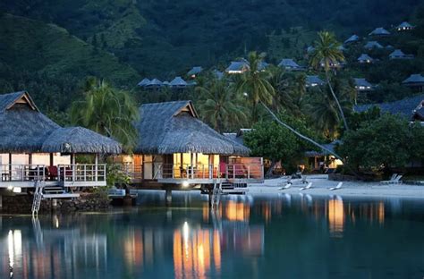 5 amazing tahiti overwater bungalows intercontinental moorea resort and spa islands of tahiti