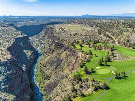 Perfect for reunions, weddings, and groups events! Crooked River Ranch - Public Golf Central Oregon, Redmond, OR