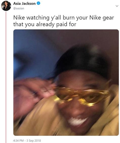 Blurry Guy With Glasses Meme Davidchirot