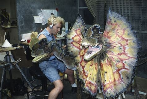 Vfx Artifacts Shane Mahan On The Practical Dilophosaurus In Jurassic Park Befores And Afters
