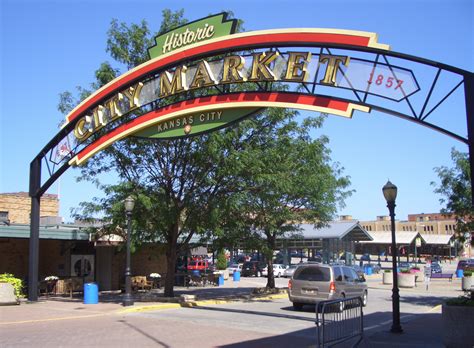 Where Young Professionals Should Live in Kansas City - Gerber Moving
