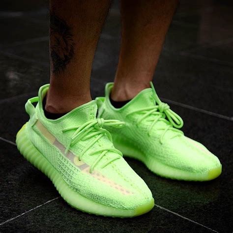Unboxing The Yeezy 350 Boost Glow In The Dark Youtube