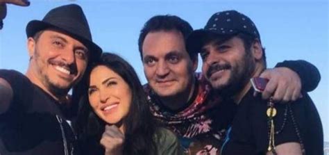 علقت الفنانة أصالة على صورة صديقتها الفنانة جومانا مراد وزوجها المحامي الأردني ربيع بسيسو. بالفيديو- تسجيلات مسربة تفضح تورط جومانا مراد وزوجها بقضية ...
