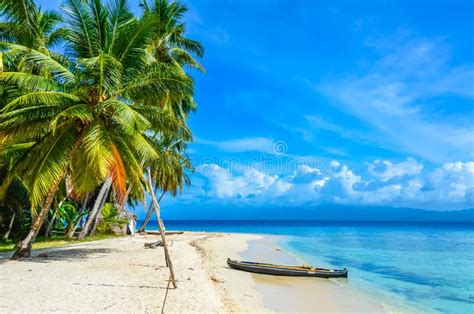 Beautiful Lonely Beach In Caribbean San Blas Island Kuna Yala Panama