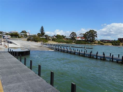 Swansea Ramp Jubilee Beach Marine And Safety Tasmania