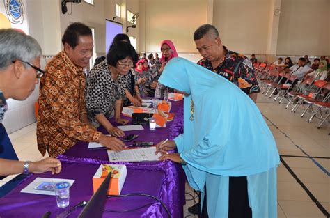 Contoh surat undangan rapat komite awal tahun ajaran. Contoh Berita Acara Rapat Komite Sekolah Dengan Orang Tua ...