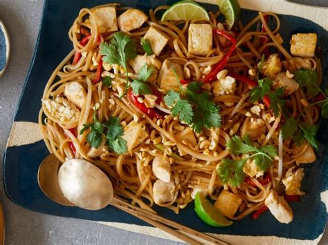 Товар 1 backpacker's pantry pad thai: Chicken Pad Thai Recipe | Food Network Kitchen | Food Network