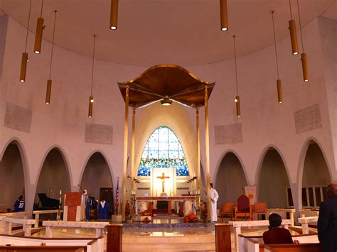 The church celebrates mass every day, though particular priests certainly have days off, and many probably take thanksgiving off. Thanksgiving Mass in Maryland | Deacon Greg Kandra