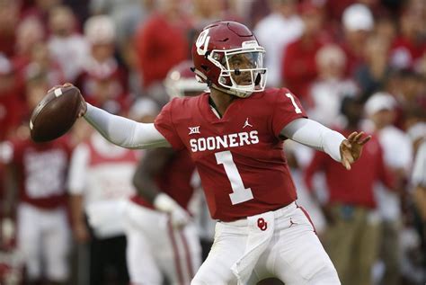 Oklahoma Qb Kyler Murray Wins Heisman Trophy