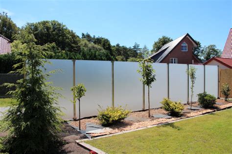 Glaszaun fur garten terrasse und balkon glasprofi24. Glaswindschutz | Panther Glas