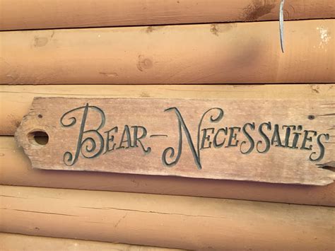 This comfortable reverse floor plan big bear cabin is located in a quiet neighborhood and features four. Bear necessities Cabin-Sevierville Tennessee | Sevierville ...