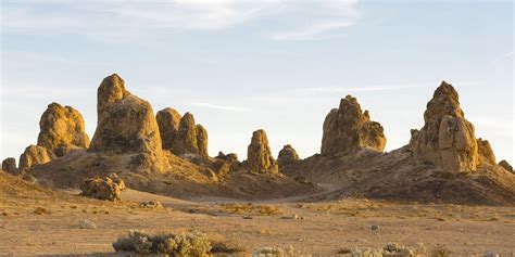 The Trona Pinnacles Are An Otherworldly Geological Phenomenon Places
