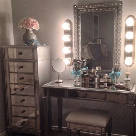 The whole point of having a vanity mirror is so that you get good lighting when applying your makeup and that's important and definitely worth some. 17 DIY Vanity Mirror Ideas to Make Your Room More ...