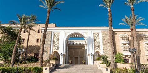 Saudi Arabia To Convert Palaces Into Ultra Luxury Hotels