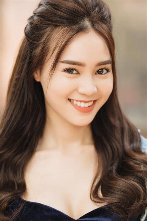 Thời kỳ đầu, lan ngọc chưa định hình phong cách. Bị chê vòng 1 lép kẹp, đây là cách đáp trả của Ninh Dương ...