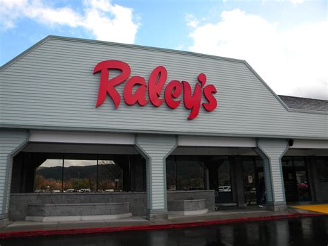 UPDATE: Raley's, Nob Hill Workers Go On Strike | Pleasanton, CA Patch