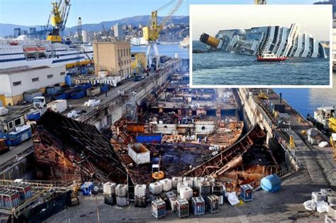 Tragic Costa Concordia Cruise Liner Which Capsized Killing 32 People