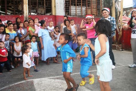 Children Of Tondo Celebrate Christmas Bulatlat
