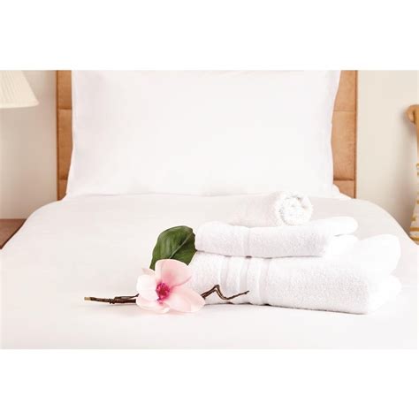 Comparaboo analyzes all bath towels of 2021, based on analyzed 5,811 consumer reviews by comparaboo. Luxurious Bath and Hand Towel services - Active Washrooms
