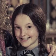 Game of thrones' bella ramsey july 22, 2016 would bella prefer a dragon or a giant as her best friend? Bella Ramsey - Serien, Sendungen auf TV Wunschliste