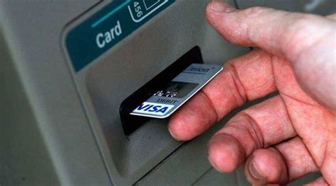 Two Men Exchange Hotel Employees Atm Card Cheat Him Of Rs 150 Lakh