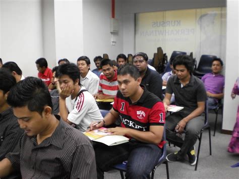 Phd researcher at university of strathclyde. Hasani Prai: PESERTA KURSUS KAHWIN 23 DAN 24 APRIL 2011