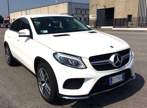 Jason takes it for a ride and explains. Mercedes GLE Coupè 350 CDI 4X4 Premium