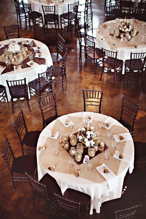 20 Rustic Burlap Wedding Table Decor Ideas | Roses & Rings