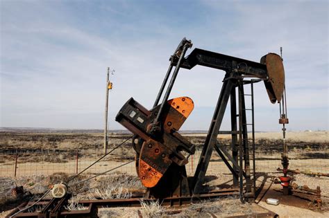 Texas Oil And Gas Drilling Climbs In March But Well Completions Slip