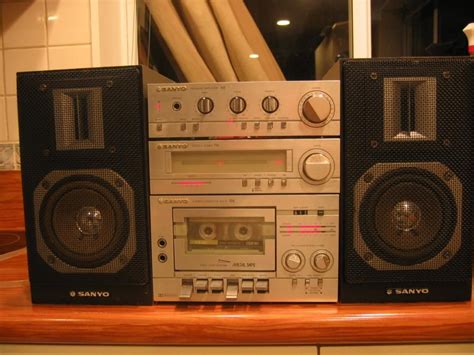 Sanyo Vintage Vinyl Stereo Hi Fi System