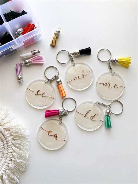 How To Make Acrylic Keychains With Cricut Moms And Crafters Acrylic