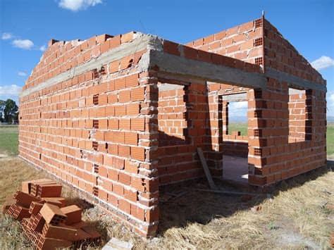 Como alternativa, los muros de la casa podrán estar conformados por tableros prefabricados en fibra de madera. casa construcción - El Parana Diario