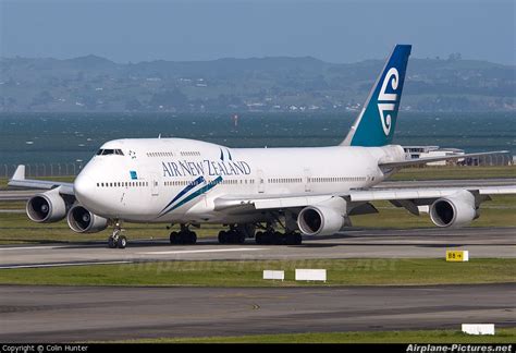Book singapore airlines flights from new zealand to malaysia and experience comfort & luxury onboard with the world's most awarded airline. ZK-SUI - Air New Zealand Boeing 747-400 at Auckland Intl ...