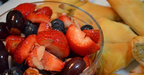 10 Best Strawberry Blueberry Banana Fruit Salad Recipes Yummly