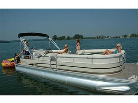 Renting a boat with le boat can be anything you want it to be, whether that's a relaxing boating. Luxury SeaRay Cruiser Bachelor & Bachelorette Parties, Bar ...