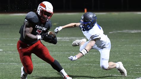 Michigan high school football playoffs schedule: District semifinals