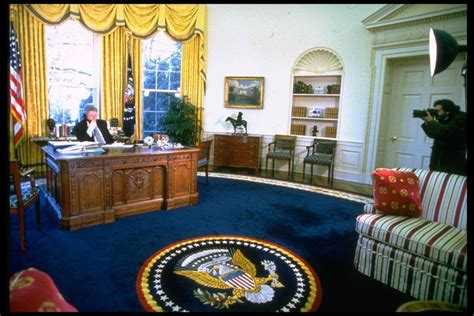 Oval Office Decor Changes In The Last 50 Years Pictures Of The Oval