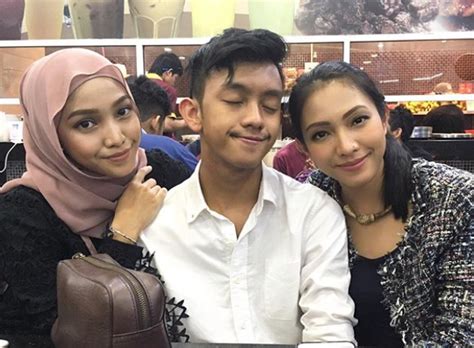 Suliza salam untuk sekali lagi 1986 suliza salam datin. Datin Suliza Salam Dan Suami