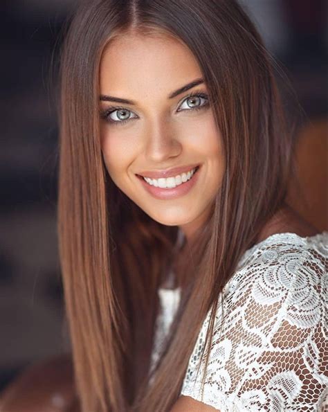 Pin By Alicia Verger On Absolutely Stunning Brunette Beauty Beauty