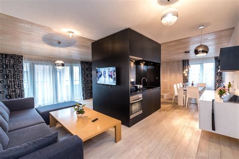 Our two bedroom apartments appeal to people in a variety of life stages from newlywed couples starting their lives together, the single adult. 2 Bedroom Apartments - Houses For Rent Info