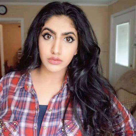 نور ستارز هي عراقية الاصل من مستخدمي اليوتيوب، حصلت على الملايين من المتابعين نور ستارز تعلق على فيديو البكاء والانتقادات التي طالتها #mbctrending #mbc4. Stars Album Arabic: حصريا شاهد نور ستارز NOOR STARS قبل ...