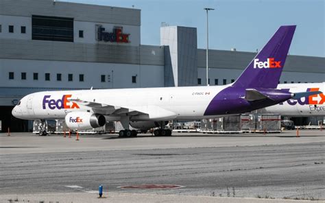 C Fmoc Fedex Boeing 757 200f By Zak Ismail Aeroxplorer Photo Database
