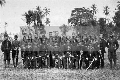 Image Of Indonesia Sumatra Dutch Officers And Troops At Banda Aceh