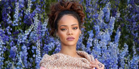 Rihanna Talks Chris Brown Staying Single And Why Shes Not Having
