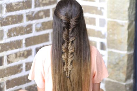 Loosen it with figures lightly for more wideness and volume. The No-Band Bubble Fishtail Braid | Cute Girls Hairstyles