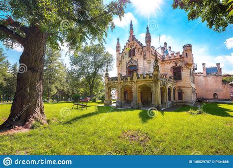 Miclauseni Castle One Of The Most Beautifull Neo Gothic Castles