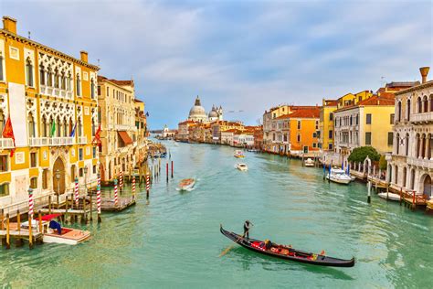 Los 5 Lugares Que Tienes Que Visitar En Italia