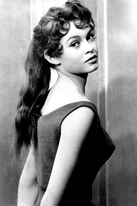 3,412 likes · 1,185 talking about this. Los mejores looks de belleza de Brigitte Bardot en 2020 ...